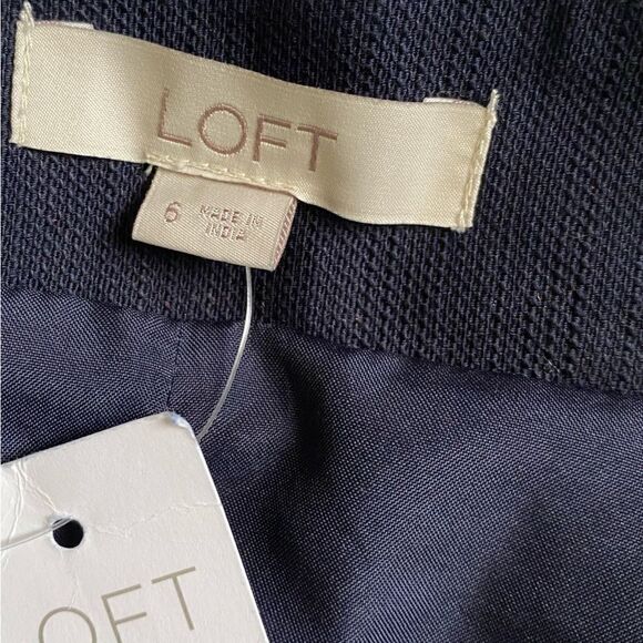 Loft Skirt Floral Embroidered Lined Blue Side Zip Short Career Wear NEW Size 6 - Picture 9 of 11